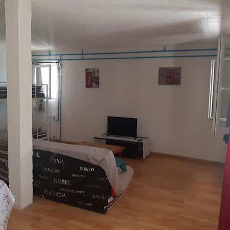Gogo Location 1 Apartment Forest-Saint-Julien Ngoại thất bức ảnh